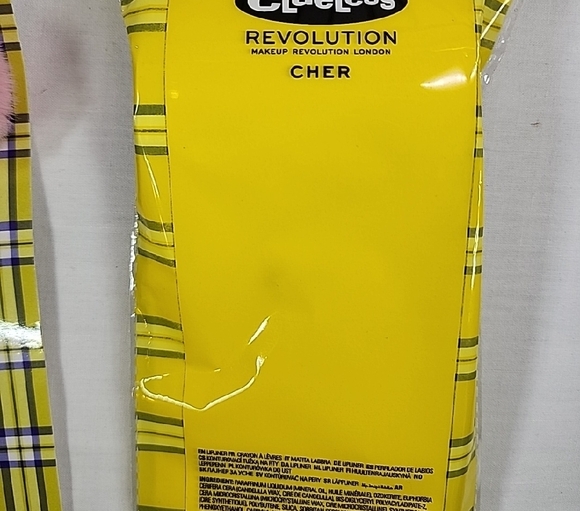 Makeup Revolution Pink Pom Pom Lip Liner - Picture 4 of 6